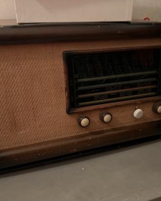 Radio d’epoca anni 40