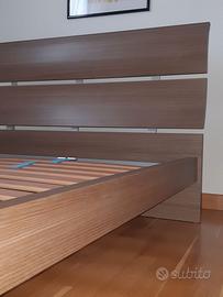 Letto una piazza e mezzo completo di rete