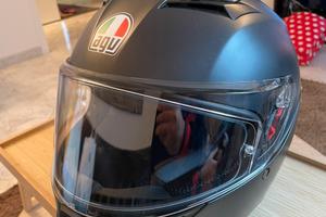 Casco AGV k3 usato un paio di volte