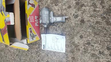 pistola ad aria per rivetti marca FAR.3534887517. 