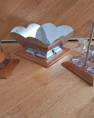 Set da cucina in legno, acciaio e in vetro