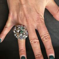 Anello in argento a grappolo con cristalli