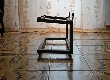 piedistalli per casse JBL 