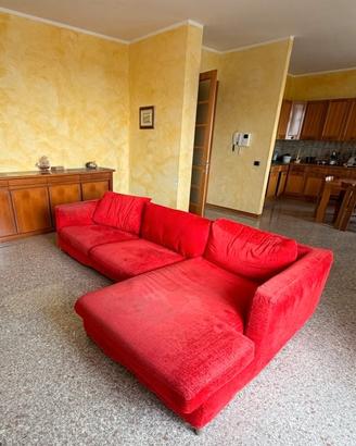 Tanti mq senza condominio a santa Maria apparente