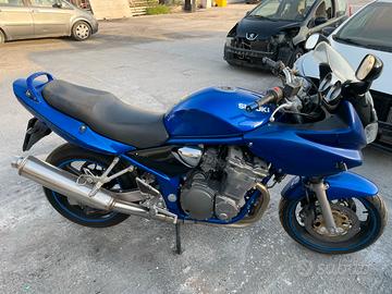 SUZUKI BANDIT