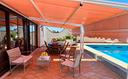 villa-teresa-con-piscina-e-vicino-al-mare