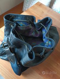 Borsa di pelle blu secchiello a tracolla rivestito