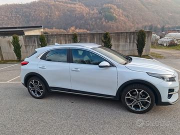Kia x ceed 1.4 t-gdi Evolution lounge pack 