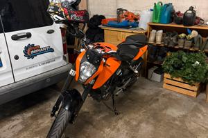 Ktm duke 125 anno 2011