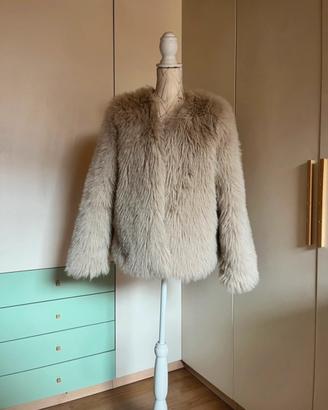 Giacca in eco-pelliccia beige