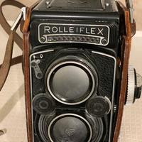 MACCHINA FOTOGRAFICA ROLLEIFLEX 3,5 F (K4D).