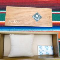 Pulsar porta orologio in legno vintage originale.