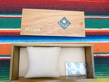 Pulsar porta orologio in legno vintage originale.