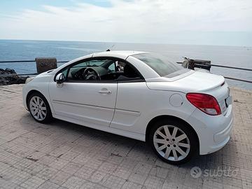 Splendida Peugeot 207 cc