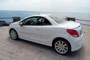 Splendida Peugeot 207 cc