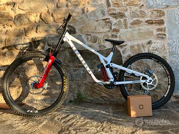 Commencal Supreme dh V5 tg XL