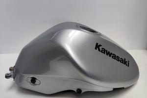 SERBATOIO KAWASAKI ER-6N