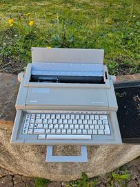 macchina da scrivere Olivetti lettera E 501