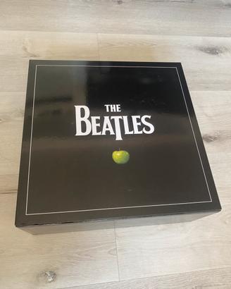 THE BEATLES - 180GR - STEREO -  DELUXE VINYL BOX