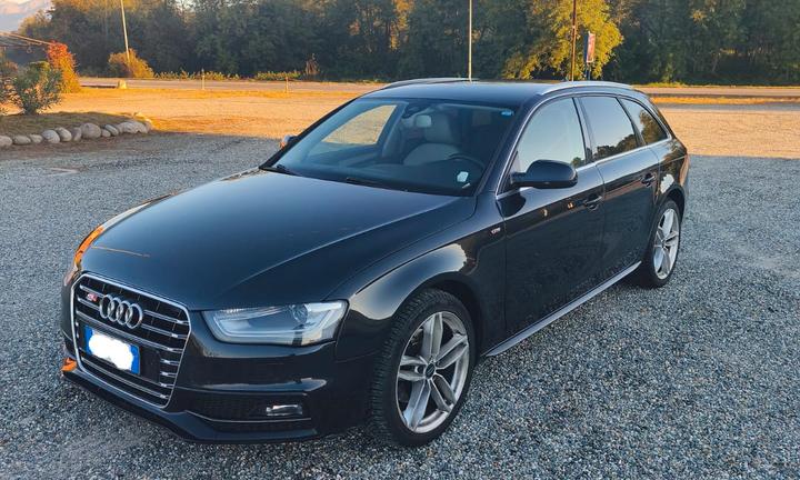 audi A4 sline 
