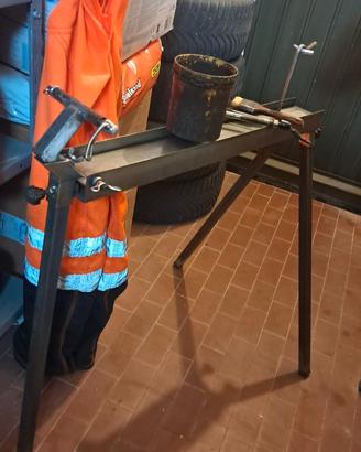 Cavalletto artigianale pulizia bici