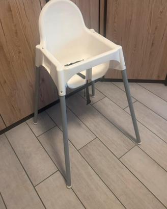 Seggiolone ikea completo di riduttore e vassoio