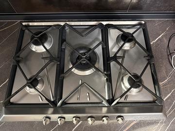 Piano corttura Smeg 5 fuochi