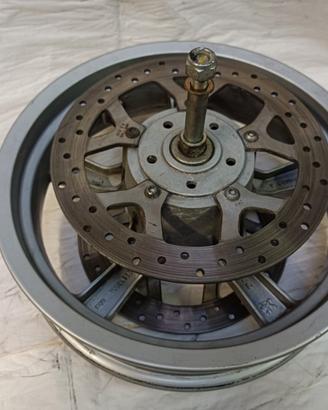 Cerchio anteriore Peugeot Satelis 400