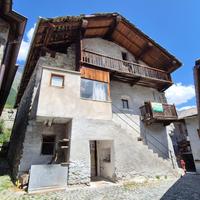 CASA SEMINDIPENDENTE A OYACE