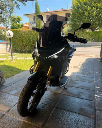 Honda x-adv 750
