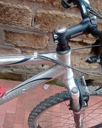 Mountain bike in alluminio  7 marce leggerissima