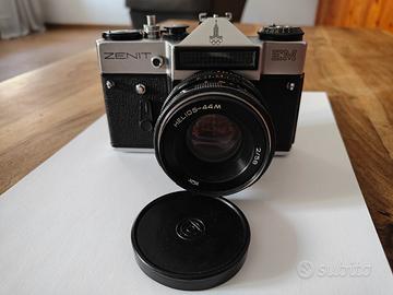 Fotocamera Zenit EM 