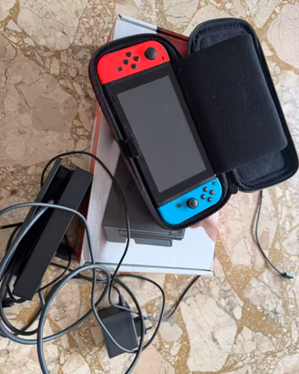 Nitendo Switch usato