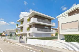 NUOVO 3 camere con terrazzo e giardIno