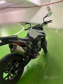 KTM Duke 790
