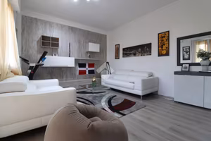 5 LOCALI A PORTO MANTOVANO