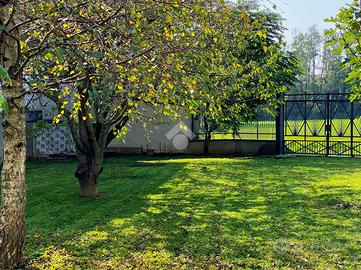 CASA SEMINDIPENDENTE A SAN CARLO CANAVESE
