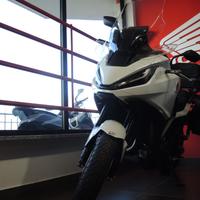 Honda NT 1100 TRAVEL