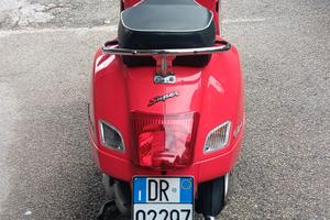 Vespa Gts 300 ie