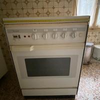 Cucina a gas con forno