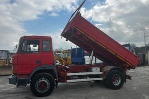 Iveco 175-24 ribaltabile