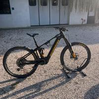 Mondraker crafty Carbon RR 2023-Bosch CX