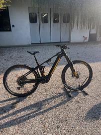 Mondraker crafty Carbon RR 2023-Bosch CX