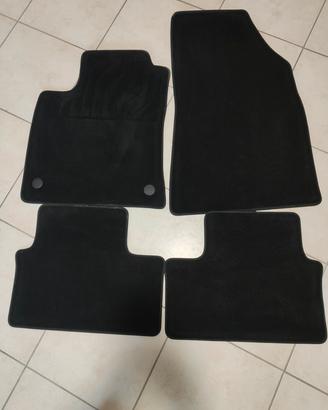 set completo tappeti Renault Clio 5 serie.