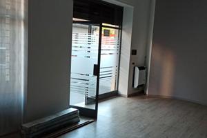 Locale commerciale in zona semi centrale