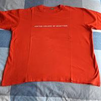 t-shirt Benetton col rosso