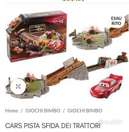 Pista di Cars con trattori rotanti