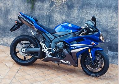 YAMAHA R1 serie 07/08  anno 1012 16 VALVOLE