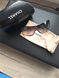 occhiali da sole Chanel 