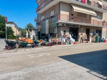 Attivita' storica di ferramenta